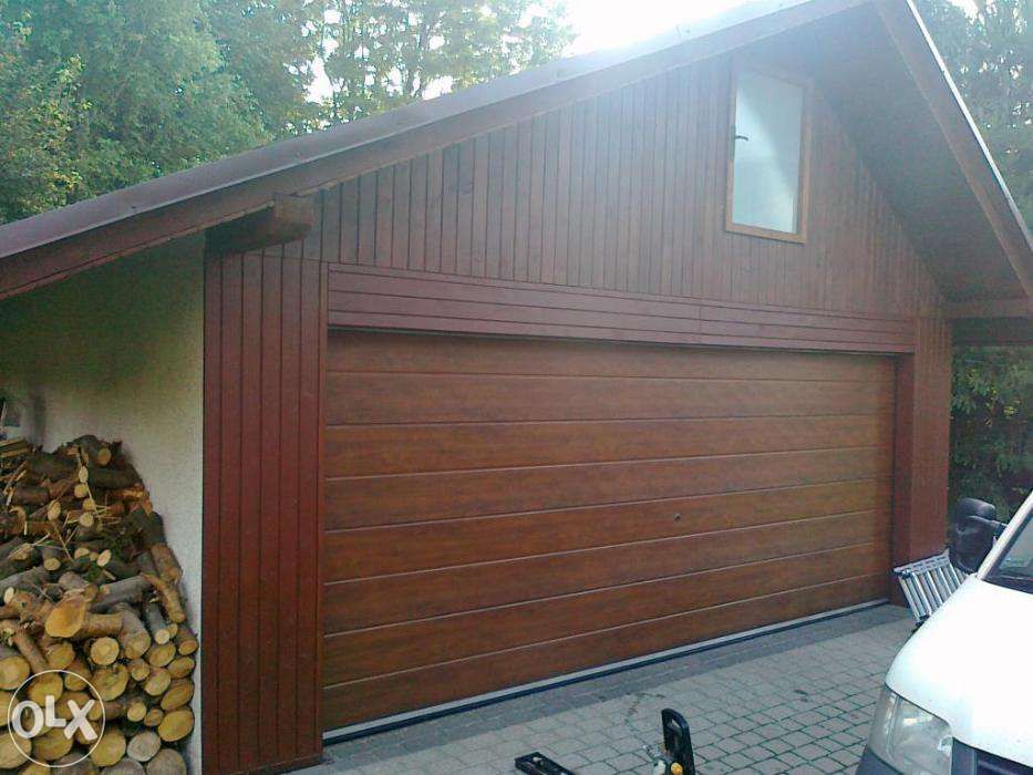 Segmentowa brama garażowa 300x200