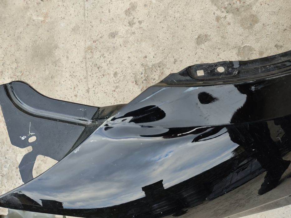 Крило переднє праве Tesla model Y оригінал