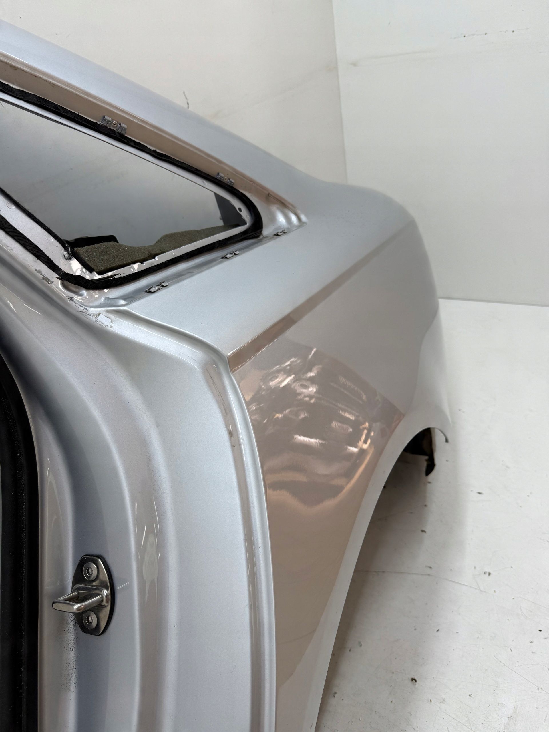 Audi A6 S6 C7 Sedan Ćwiartka Poszycie Błotnik Lewy Tył Lx7W Srebrny Wy
