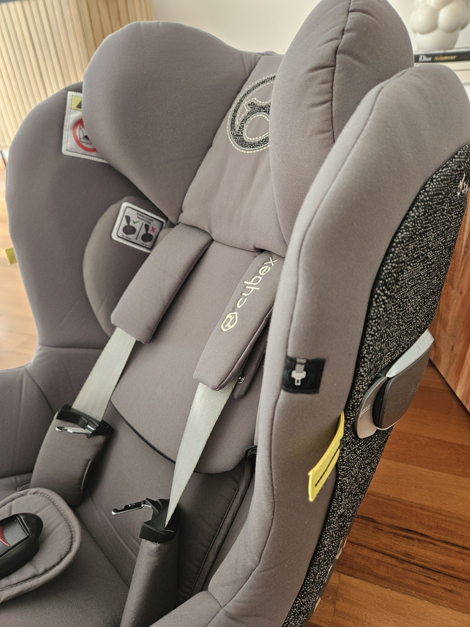 Cybex Sirona Z i-Size com base incluída