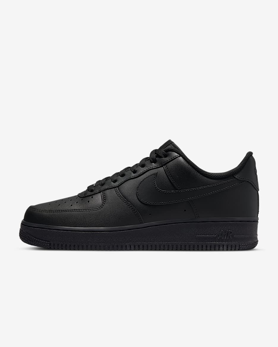 Air force pretas NOVAS ( tamanho 42,5)