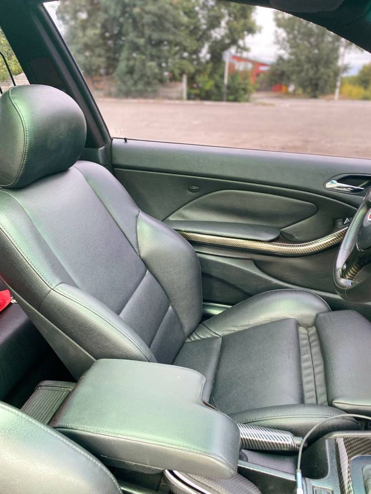 BMW E46 coupe 330i 2005