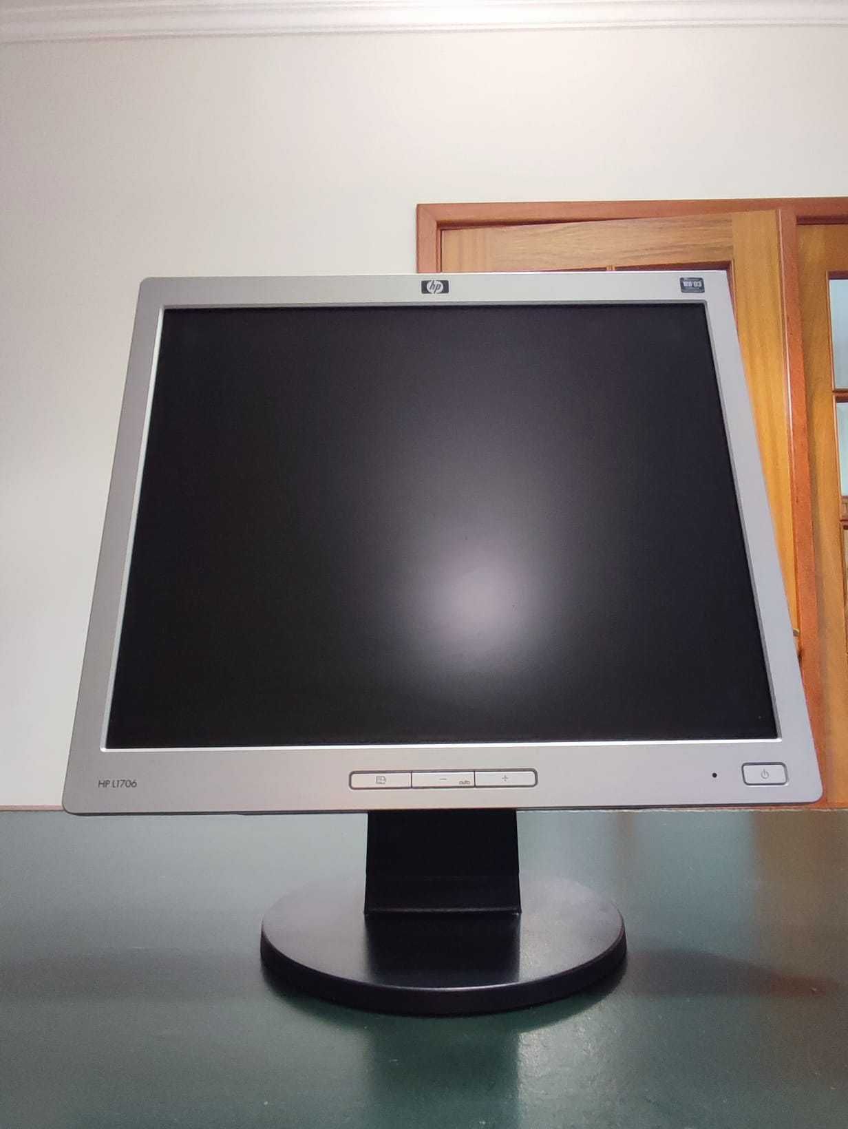 Monitor HP L1706