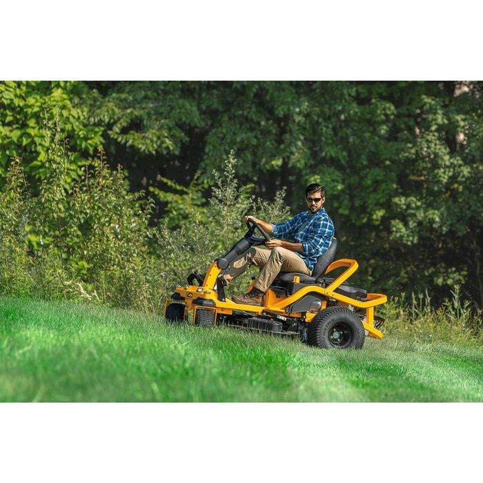 Cub Cadet Zero Turn XZ6 S127 Ultima KAWASAKI traktor ogrodowy kosiarka
