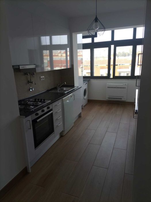 T3 renovado em Miraflores.