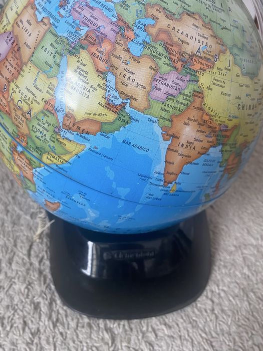 Globo interativo Clementoni