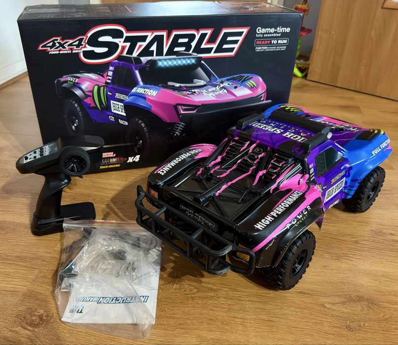 Model RC JJRC C8826 Short Course 1:10 4x4 –RTR, bateria, pilot, led