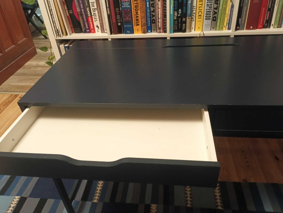 biurko IKEA ALEX