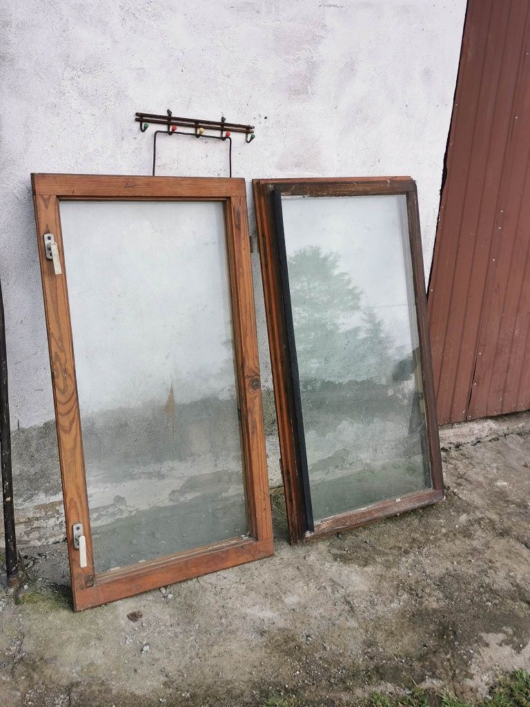 Okna drewniane z demontażu  67x122, 69x88