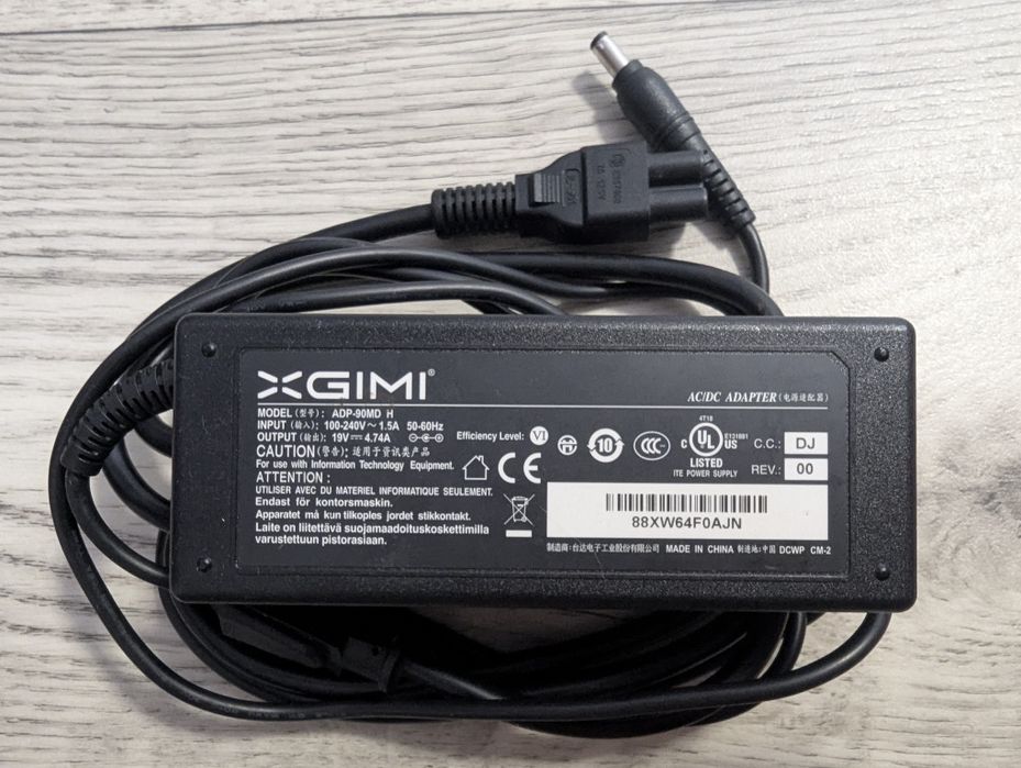 Адаптер живлення для проекторів XGIMI