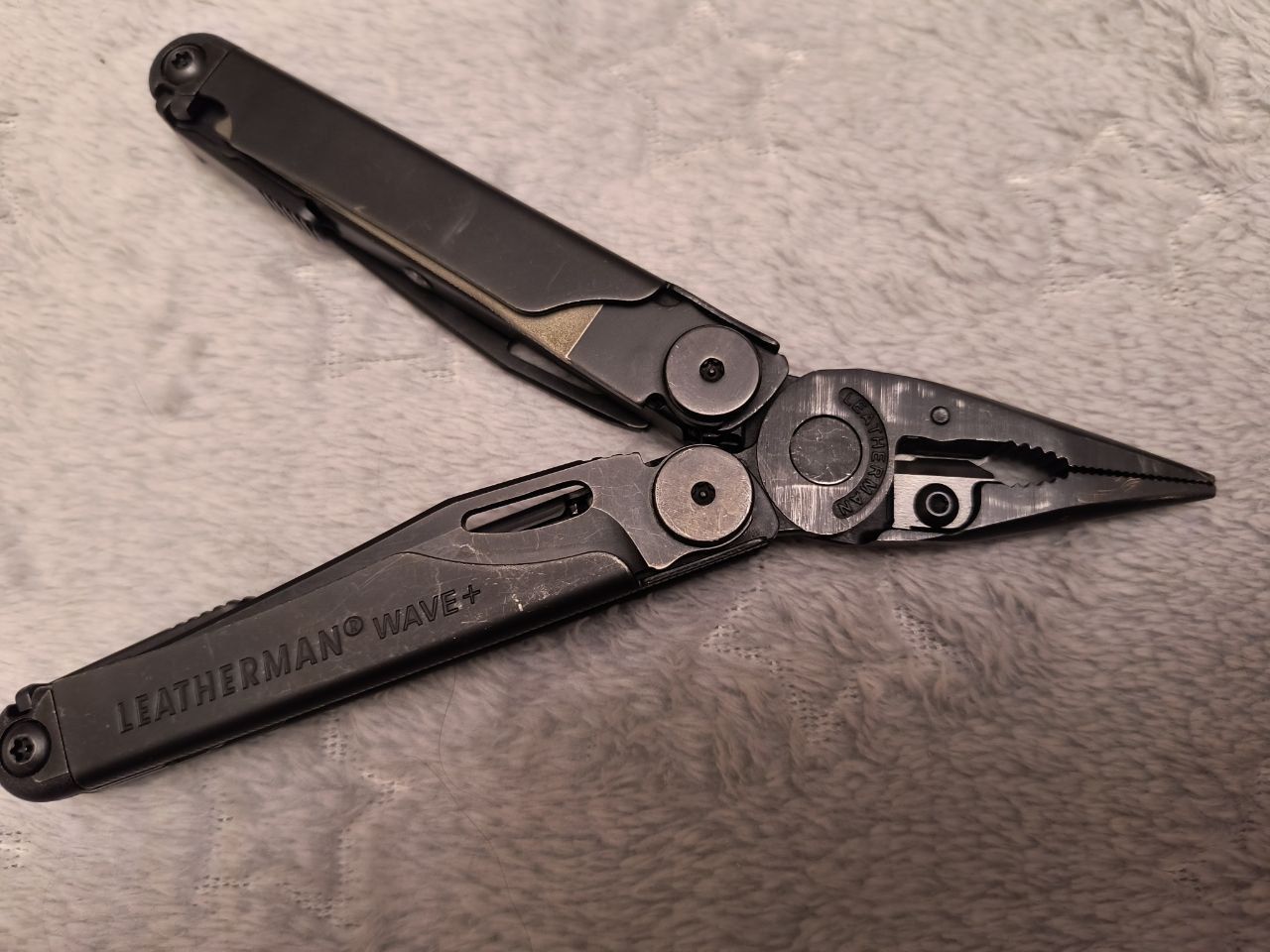 Мультитул Leatherman WAVE PLUS BLACK синтетичний чохол Molle.