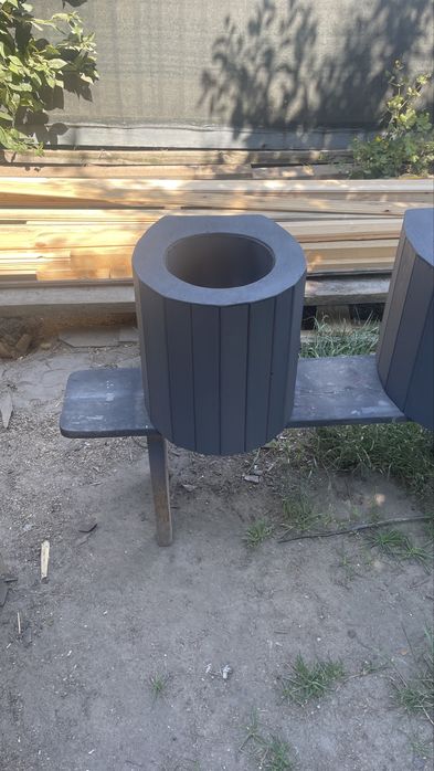 Унітаз для вуличного туалету, дерев’яний