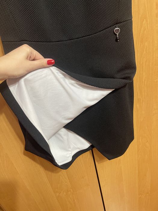 Чорна сукня