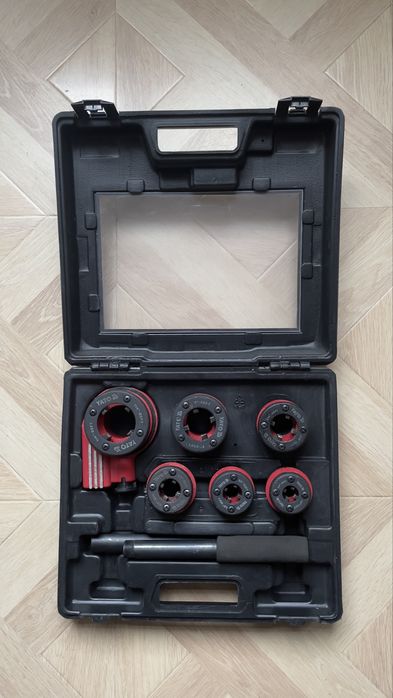 Набір різьбонарізний YATO 7 шт. YT-2900