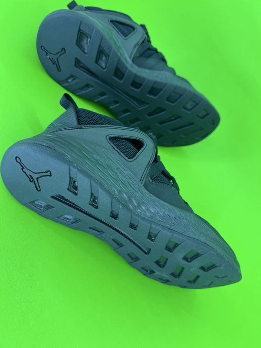 Кросівки 37.5р. 23,5см. Nike Jordan Formula 23