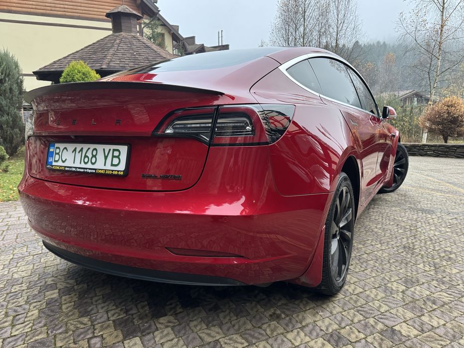 Тесла Tesla модел 3 performance 510 к.с.