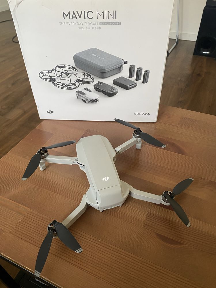 DJI MAVIC MINI fly more combo