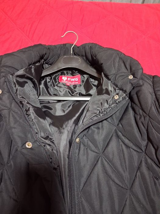 Casaco preto comprido