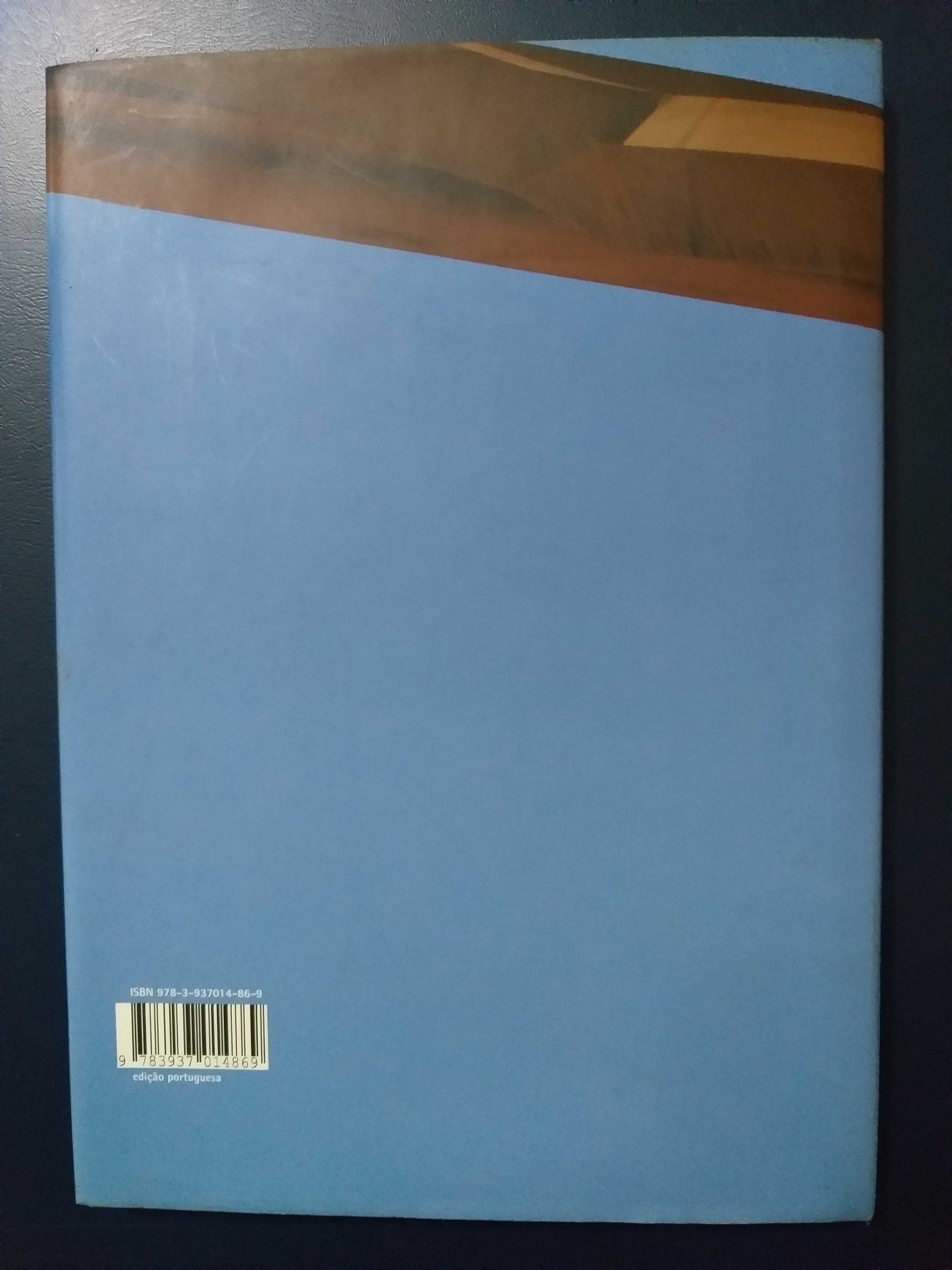 Livro "A Cruz Alta - Santuário de Fátima" de Robert Schad como Novo