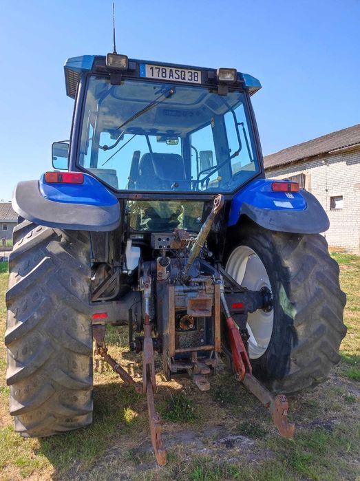 Ciągnik rolniczy New Holland 8160