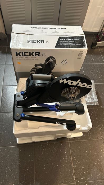Nowy Trenażer smart WAHOO KICKR Smart Bike Trainer direct drive