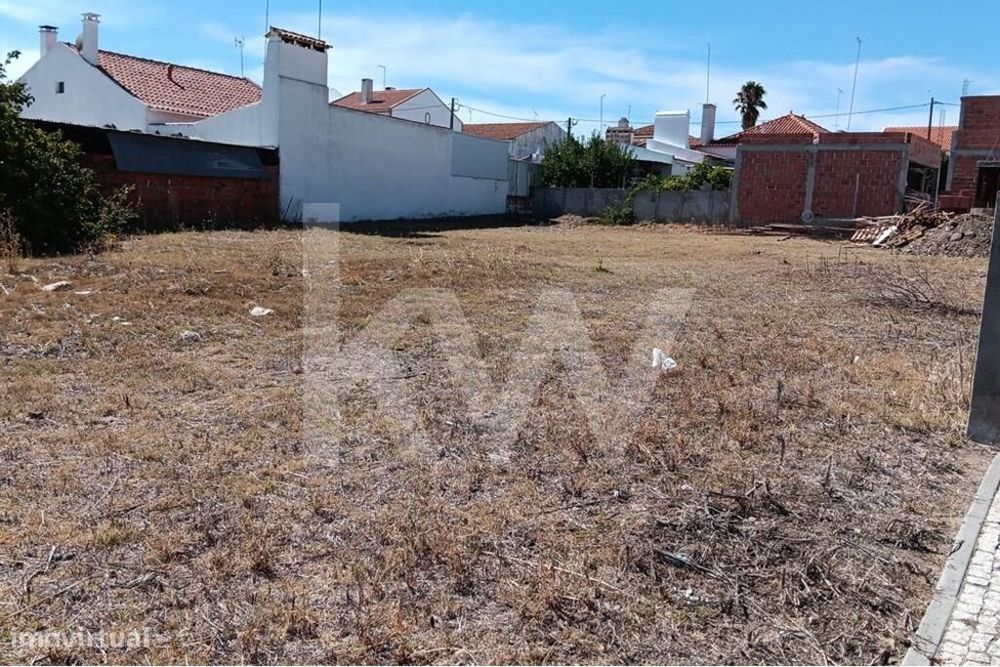 Venda lote de terreno urbano para construção de moradia, em Azaruja,