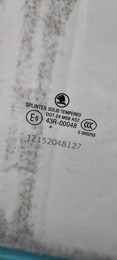 Стекла передние skoda A5 рестайл
