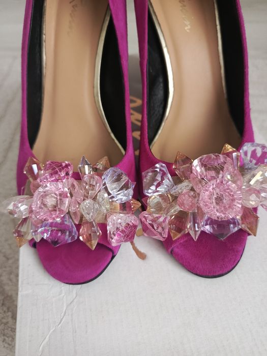 Czółenka  kolor fuksja rozm.39 firmy Rusin Ohbutik skóra zamsz słupek