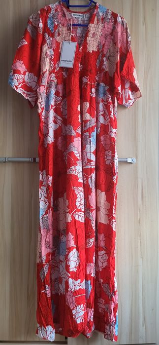 Letnia  włoska  sukienka  midi