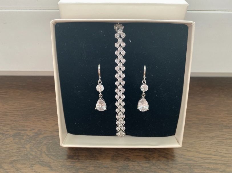 Komplet biżuterii ślubnej