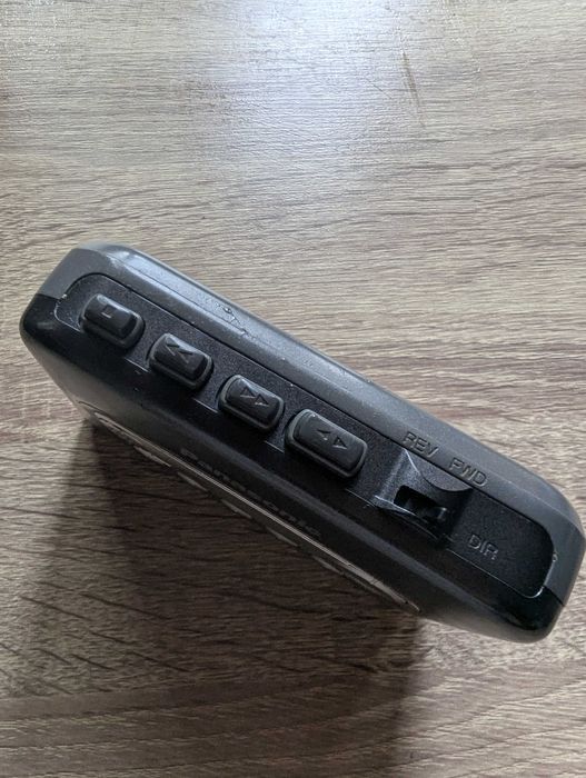 Касетний плеєр з FM Panasonic RQ-E30V