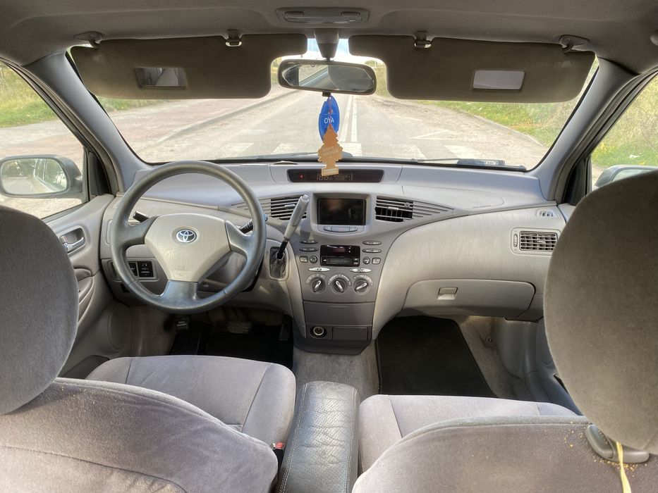 Toyota Prius 1.5 Benzyna + Hybryda