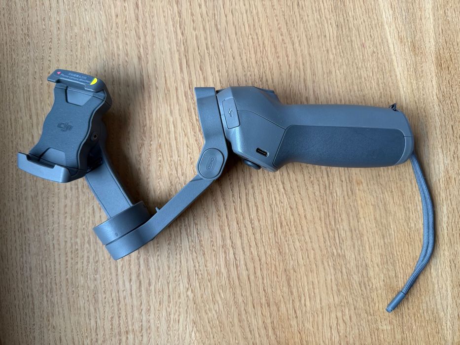 DJI Osmo Mobile 3 – Uszkodzony / Na części