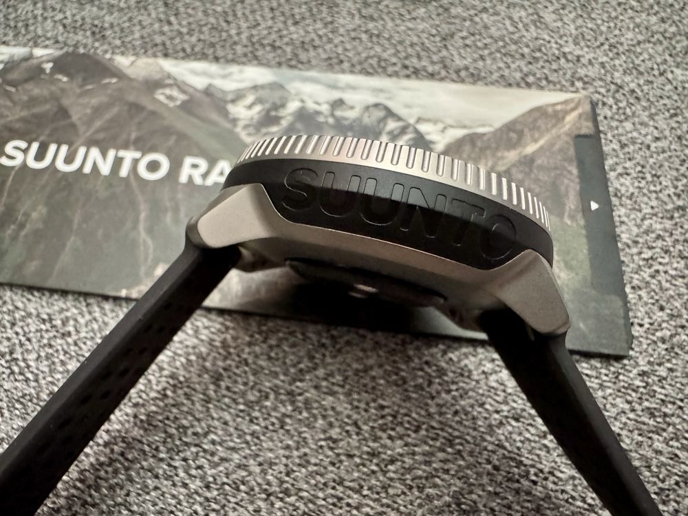 SUUNTO Race titanium