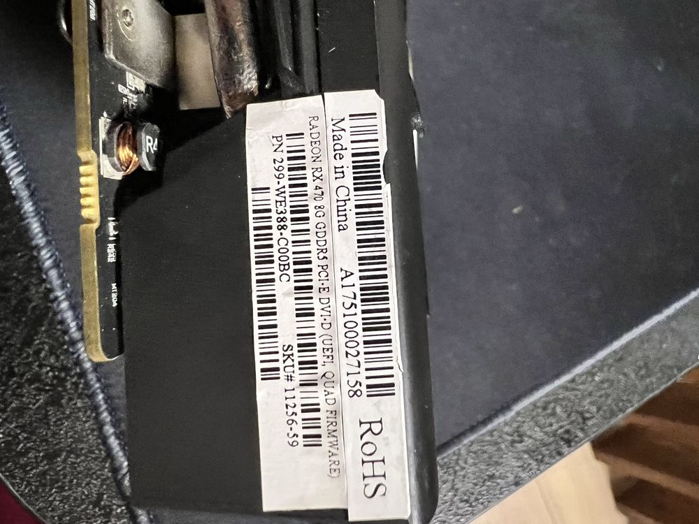 Продам ASUS AMD Radeon RX470 8GB . В отличном состоянии .