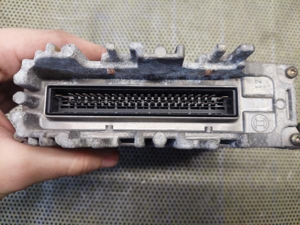 Centralina motor / ECU VOLKSWAGEN Polo (6N)