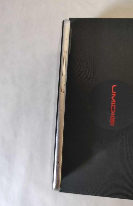 Smartfon Umidigi X Czarny 4/128GB, NFC, 2xSIM + Słuchawki GRATIS