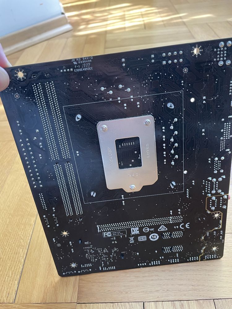 Комплект i3-9100f + msi h310m pro-vd+ + оперативка 16 гб(2x8)kingston