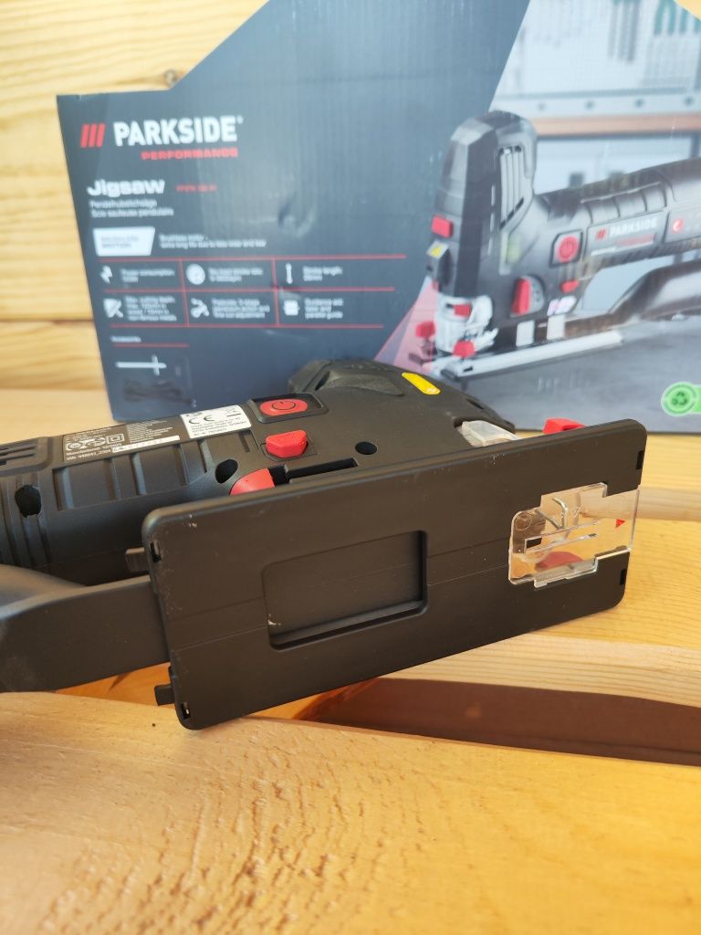 Електро лобзик Parkside Performance PPSTK 550 A1