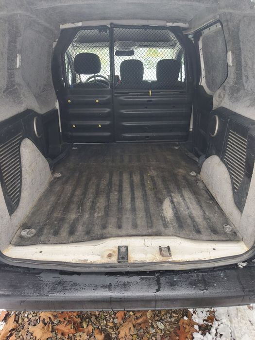 Sprzedam Citroen Berlingo 1,6