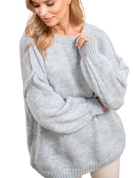 Grubo pleciony sweter z widocznymi przeszyciami szary oversize