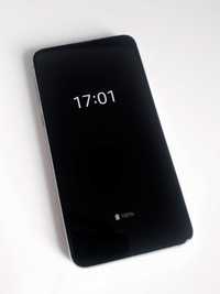 Samsung Galaxy S10e - kompaktowy smartfon w bardzo dobrym stanie