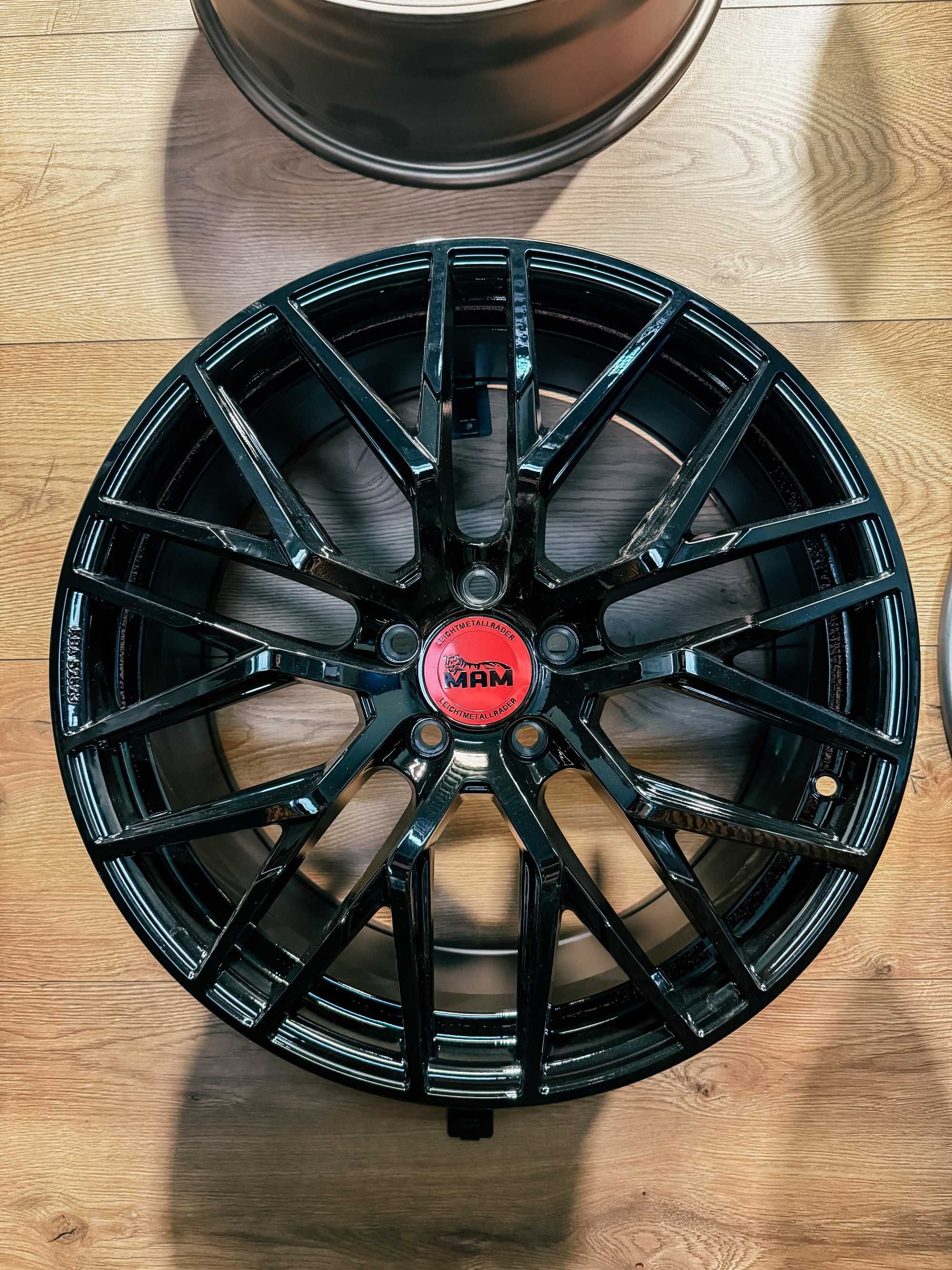 Nowe felgi MAM RS4 18x8 5x120 BMW E90 F30 F10 F32 F20