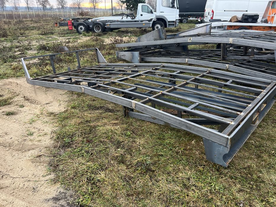 Zabudowa  Najazd auto-laweta stal