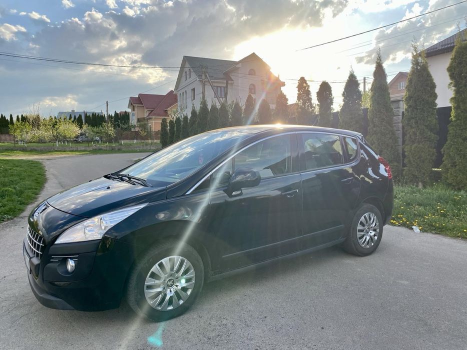 Продам власне сімейне авто Peugeot 3008