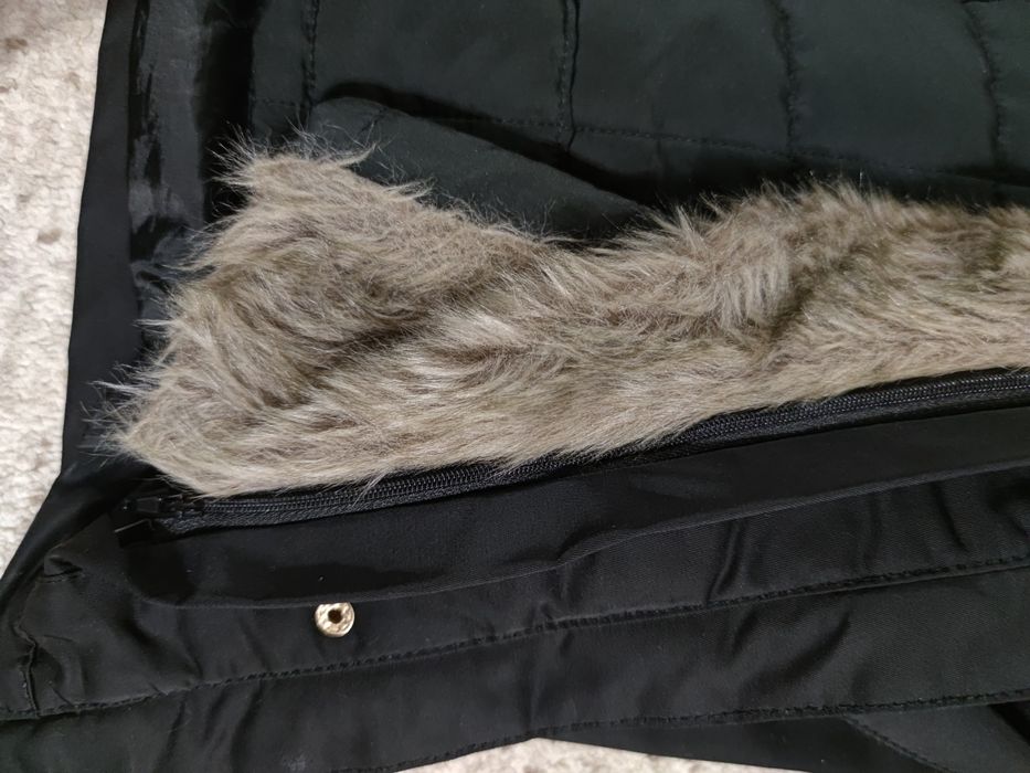 Куртка женская Pull and Bear