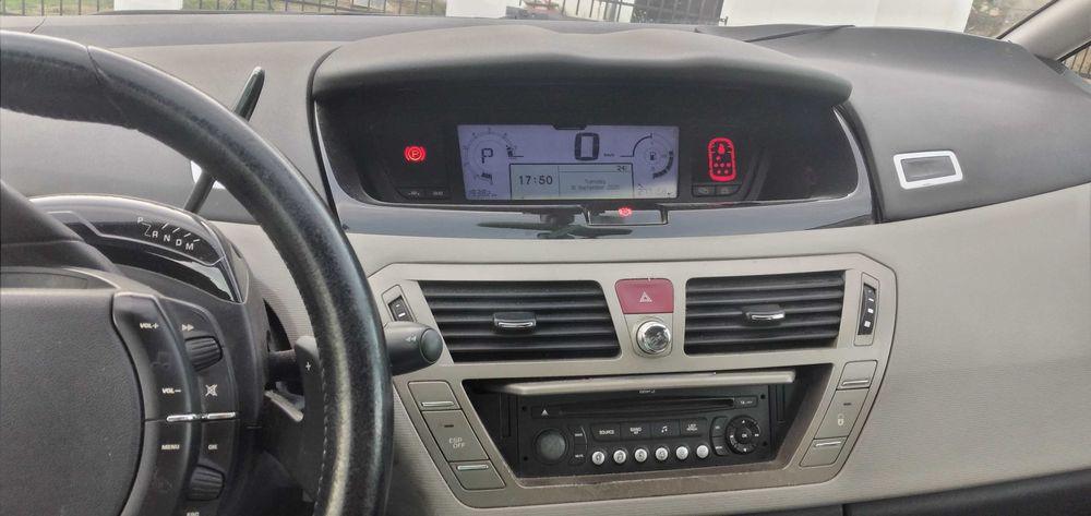 Citroen C4 uszkodzony - zarezerwowany