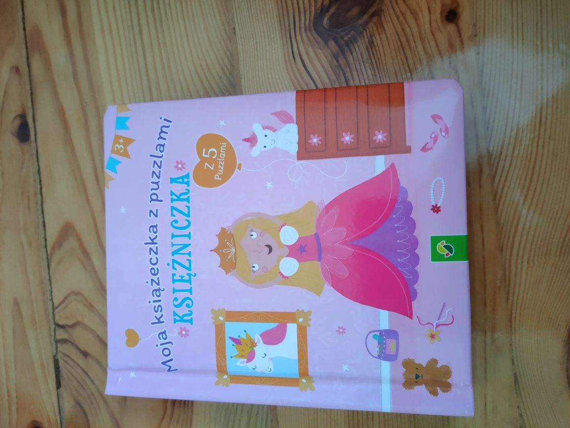 Książka z puzzlami