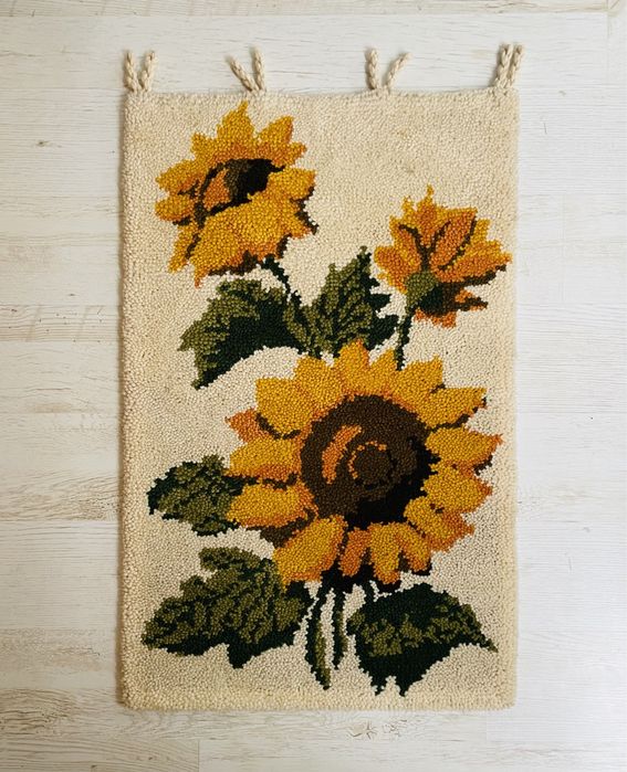 Wełniany dywanik na podłogę lub ścianę w słonecznik Vintage