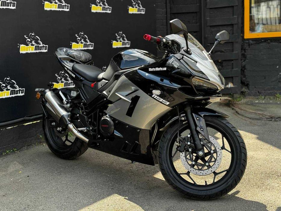 Мотоцикл ML 300 CBR